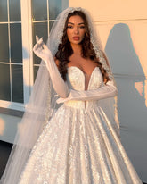 Elegant White Ball Gown V-Neck Sleeveless Beaded Lace Long Wedding Dress